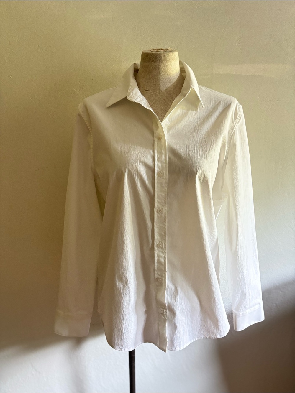 ATHLETA Midtown II Shirt White Button Down Large - Picture 2 of 10